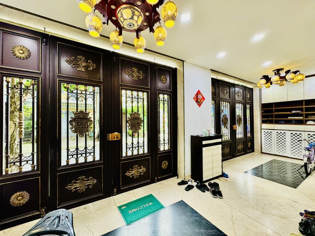 Bán nhà Bình Tân - Biệt thự Khu Tên Lửa - Giá chỉ nhỉnh 29 tỷ